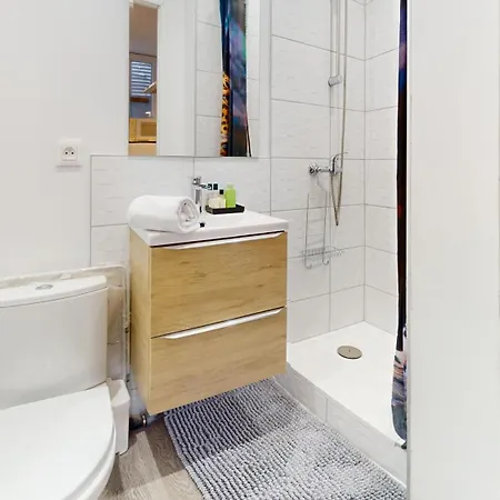 De Georges Avec Parking