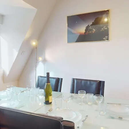 De Georges Avec Parking Daire