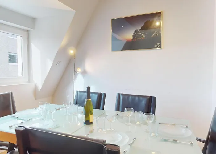 De Georges Avec Parking Apartment