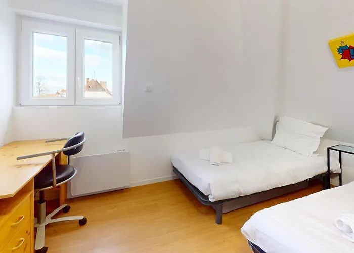 De Georges Avec Parking Apartment *